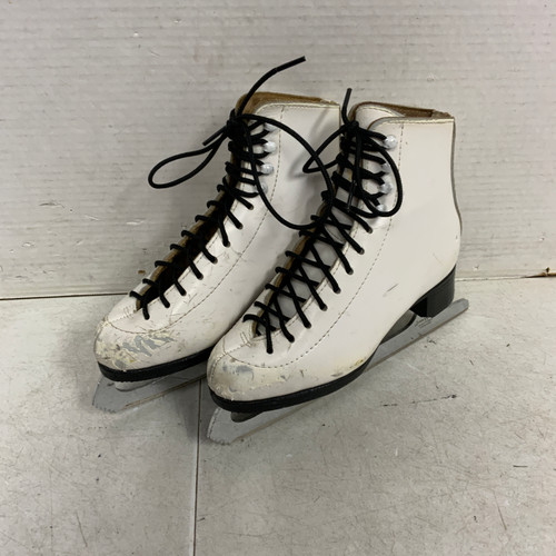 Vist Large View of Product Image Which is Used Jackson NOVICE Girls Figure Skate White Junior 02.5