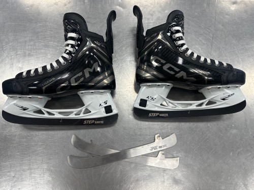 Vist Large View of Product Image Which is Used CCM TACKS XF PRO Hockey Skate Senior 7.5 w/Extra steel