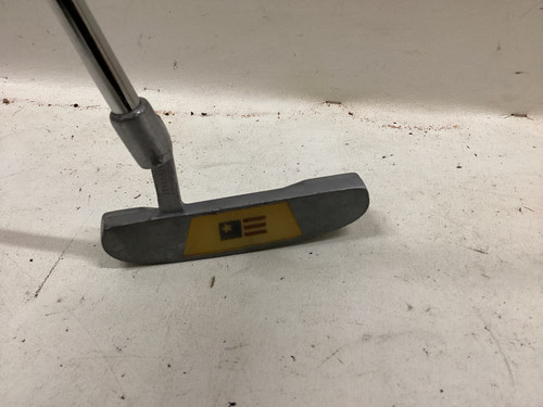 Vist Large View of Product Image Which is Used US Kids Red Jr Putter RH