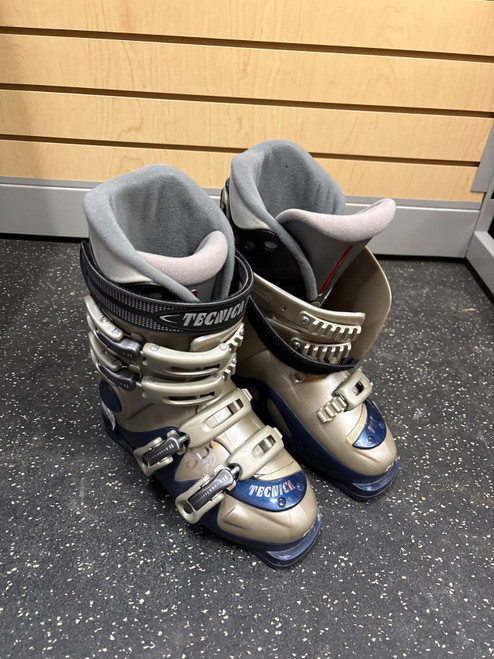 Vist Large View of Product Image Which is Used Tecnica DUO 70 Womens DH Ski Boot Black 235 MP - J05.5 - W06.5