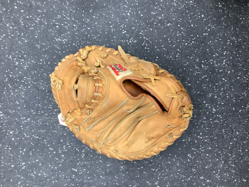 Vist Large View of Product Image Which is Used TAG TBG430 BB/SB Catchers RH Throw Brown 32"