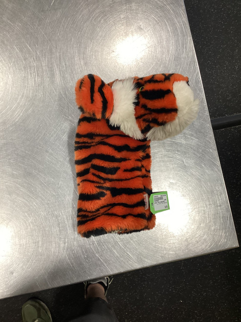 Vist Large View of Product Image Which is Used DAPHNE TIGER HEADCOVER Golf Accessory