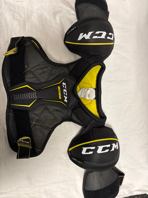 Vist Large View of Product Image Which is Used CCM TACK Junior Shoulder Pads MD