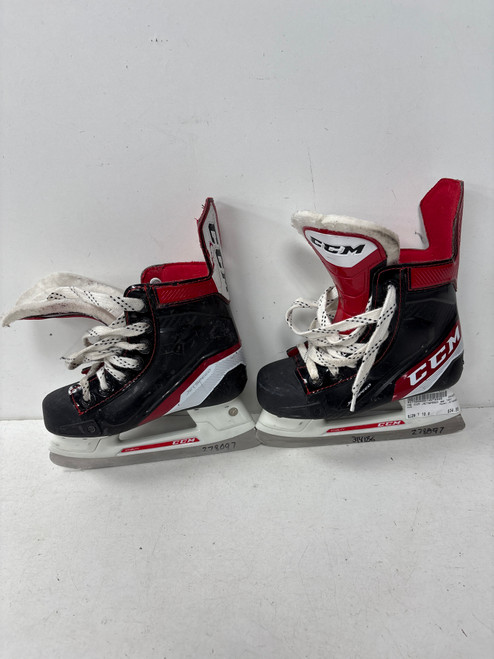 Vist Large View of Product Image Which is Used CCM JETSPEED Youth Hockey Skate Youth 10.0