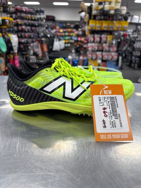 Vist Large View of Product Image Which is New New Balance FUELCELL MD500 V9 Track & Field Cleats Adult Green Senior 7