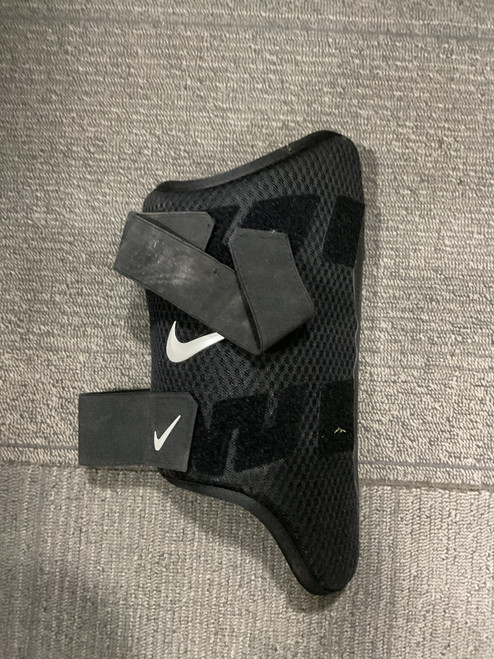 Vist Large View of Product Image Which is Used Nike BB/SB Shin/Foot Protector Black