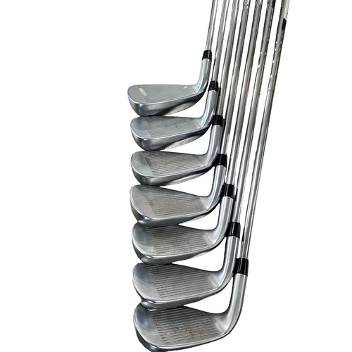 Vist Large View of Product Image Which is Used Cleveland LAUNCHER UHX Mens Iron Set RH 4I-PW