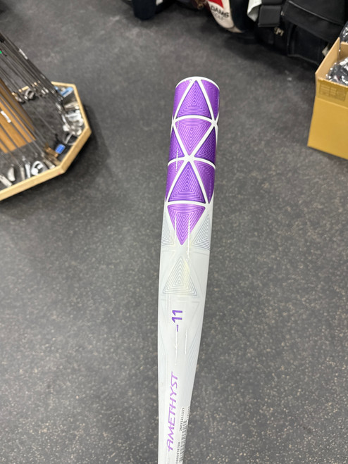 Vist Large View of Product Image Which is Used Easton AMETHYST -11 BB/SB Fastpitch Bat 29"
