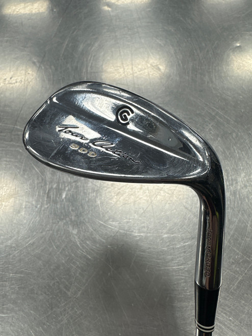 Vist Large View of Product Image Which is Used Cleveland 900 CHROME Golf Wedge Mens RH 60 Degree