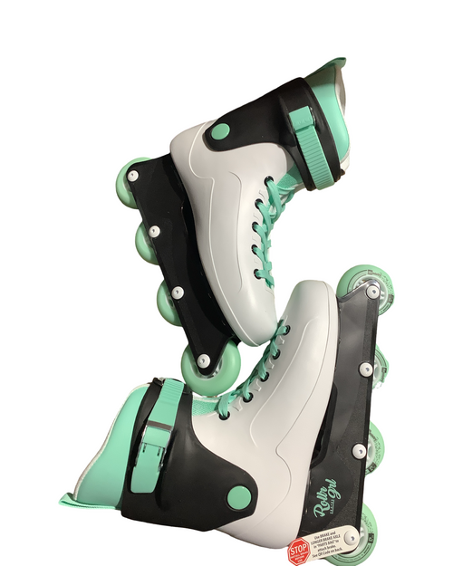 Vist Large View of Product Image Which is New OCEAN SHORE WOMENS 8