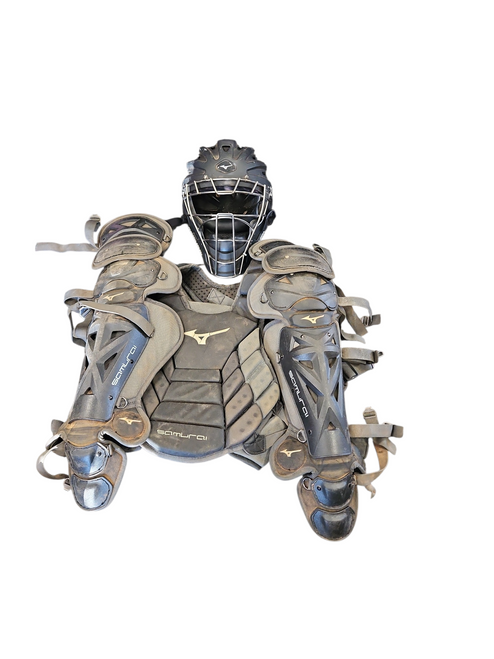 Vist Large View of Product Image Which is Used Mizuno SAMURA I5.5 INCH Catchers Helmet w/Mask Black L/XL