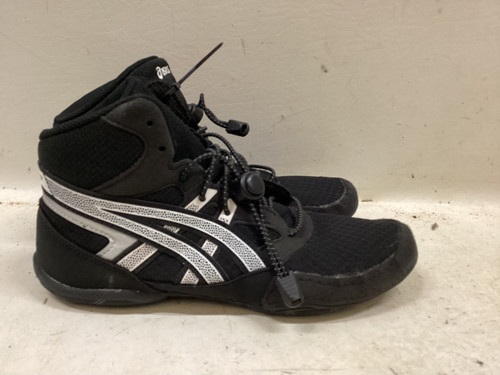 Vist Large View of Product Image Which is Used Asics Wrestling Shoes Black Junior 05.5