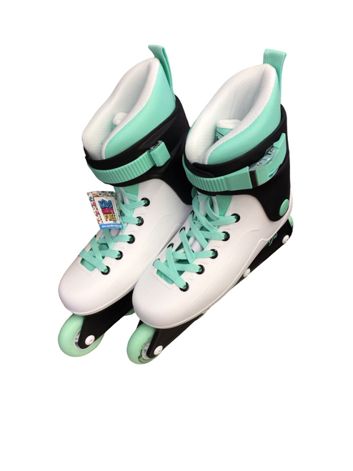 Vist Large View of Product Image Which is New WMNS 10 OCEAN SHORE SKATES