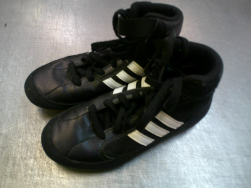Vist Large View of Product Image Which is Used Adidas Wrestling Shoes Black Junior 01