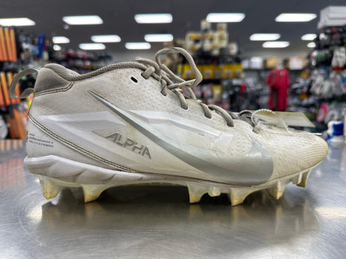 Vist Large View of Product Image Which is Used Nike ALPHA Official Football Senior 11