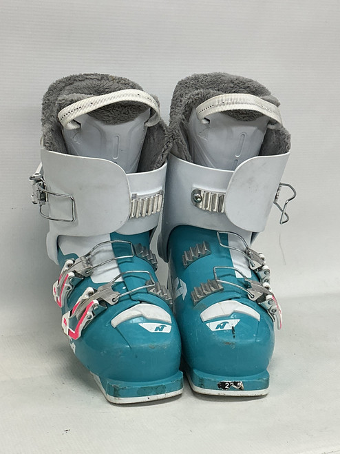 Vist Large View of Product Image Which is Used Nordica SPEED MACHINE 3 Girls DH Ski Boot Teal 225 MP - J04.5 - W5.5