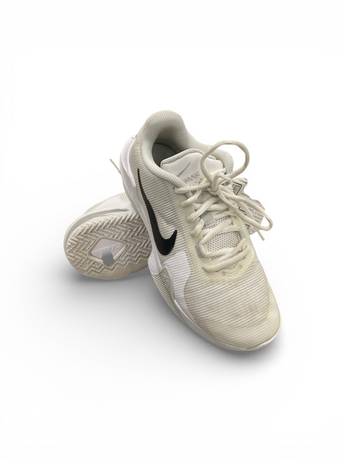 Vist Large View of Product Image Which is Used Nike Basketball Shoes Y White Senior 6.5