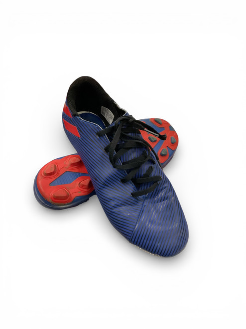 Vist Large View of Product Image Which is Used Adidas Soccer Cleats Royal Blue Junior 06