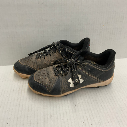 Vist Large View of Product Image Which is Used Under Armour LEADOFF BB/SB Cleats Black Junior 06