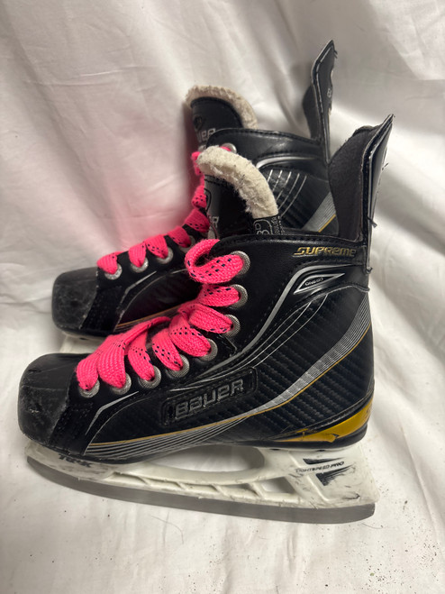 Vist Large View of Product Image Which is Used Bauer SUPREME ONE60 Youth Hockey Skate Youth 13.0