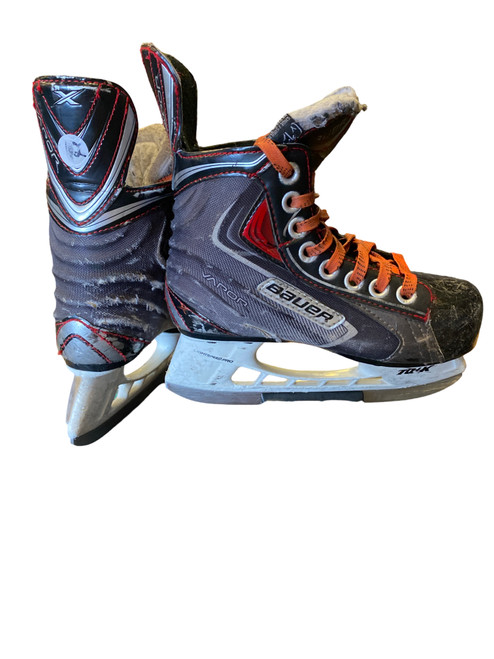 Vist Large View of Product Image Which is Used Bauer VAPOR X40 Youth Hockey Skate Youth 12.0