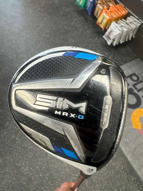 Vist Large View of Product Image Which is Used Taylormade SIM MAX D Mens Fairway Wood RH 3 Wood