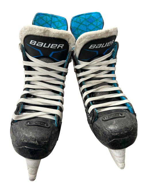 Vist Large View of Product Image Which is Used Bauer XLP Junior Hockey Skate Junior 02