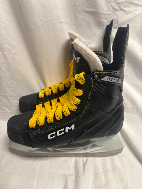 Vist Large View of Product Image Which is Used CCM TACKS AS 550 SKATES Junior Hockey Skate Junior 03