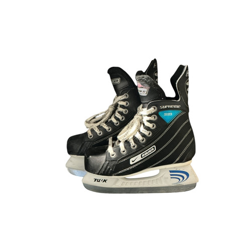 Vist Large View of Product Image Which is Used Bauer NIKE ONE05 Junior Hockey Skate Junior 01
