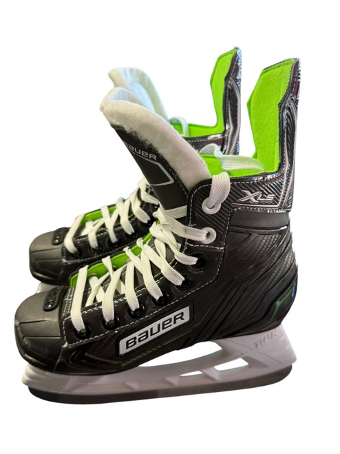 Vist Large View of Product Image Which is Used Bauer XLS Junior Hockey Skate Junior 01