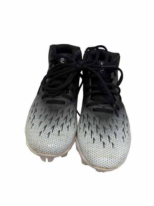 Vist Large View of Product Image Which is Used Under Armour SPOTLIGHT FRANCHISE RM 4.0 3027320-001 Football Cleats White Junior 05