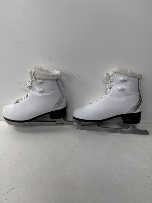 Vist Large View of Product Image Which is Used STAR Girls Figure Skate White Junior 04