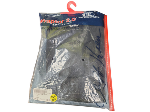 Vist Large View of Product Image Which is Black knee pads 