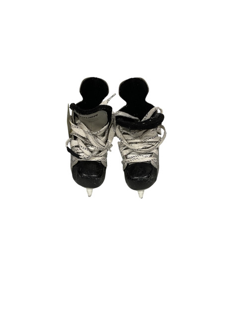 Vist Large View of Product Image Which is Used Bauer Youth Hockey Skate Youth 08.0