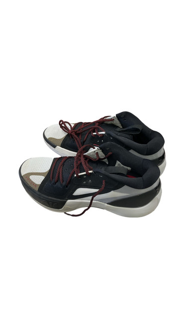 Vist Large View of Product Image Which is Nike, Basketball Shoes