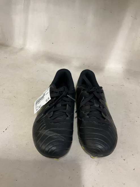 Vist Large View of Product Image Which is Used Nike Soccer Cleats Black Junior 02.5