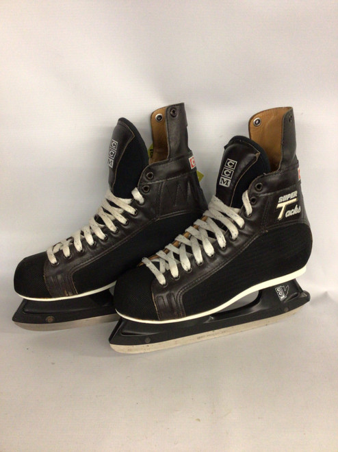 Vist Large View of Product Image Which is Used CCM SUPER TACKS Senior Hockey Skate Senior 9