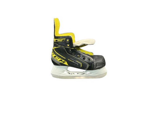 Vist Large View of Product Image Which is Used CCM SUPER TACKS 9350 Youth Hockey Skate Youth 12.0