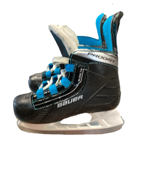 Vist Large View of Product Image Which is Used Bauer PRODIGY Youth Hockey Skate Youth 10.0
