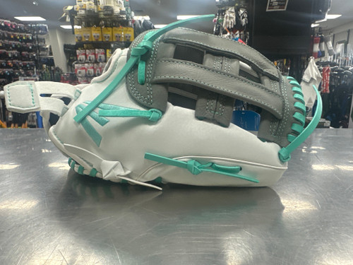 Vist Large View of Product Image Which is New EASTON BLACK MAGIC FASTPITCH GLOVE-12"