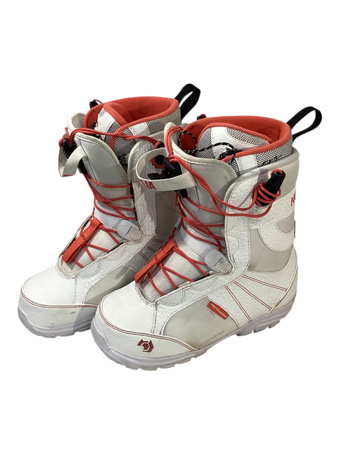 Vist Large View of Product Image Which is Used NORTHWAVE Womens Snowboard Boots White