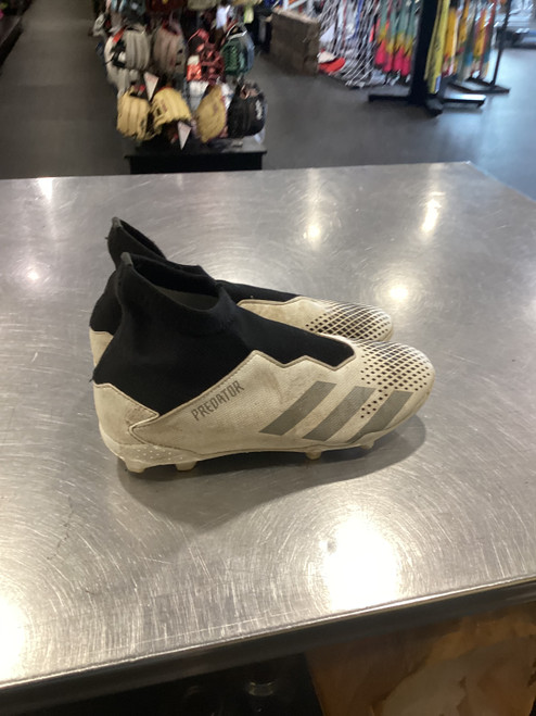 Vist Large View of Product Image Which is Used Adidas Soccer Cleats White Junior 05