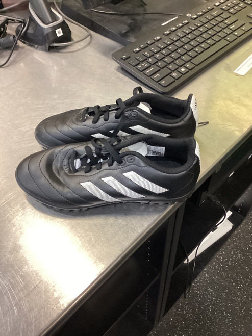 Vist Large View of Product Image Which is Used Adidas Soccer Turf Shoes Black Junior 03