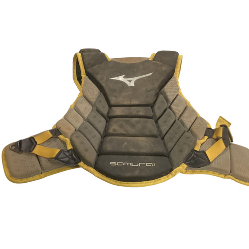 Vist Large View of Product Image Which is Used Mizuno SAMURAI Catchers Chest Protector Gold Adult