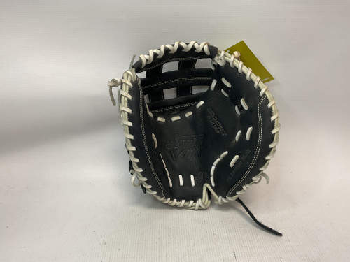 Vist Large View of Product Image Which is Used Rawlings SHUT OUT FAST PITCH CATCHERS BB/SB Catchers RH Throw Black 31 1/2"