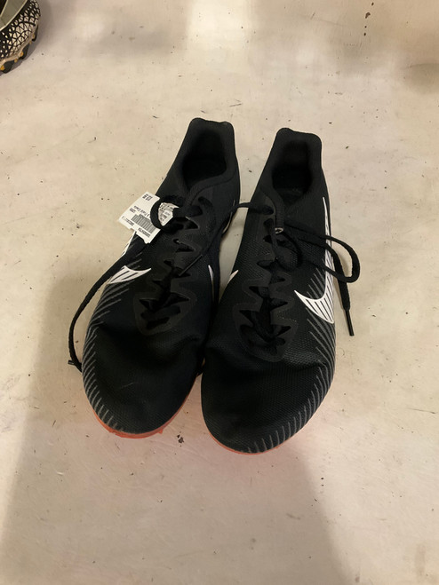 nike track spikes black and white