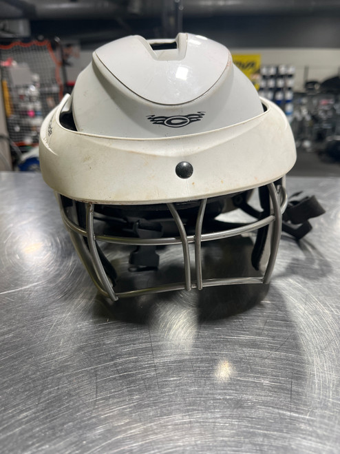 Vist Large View of Product Image Which is Used Cascade LX Lacrosse Helmet White MD