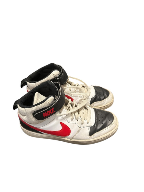Vist Large View of Product Image Which is Used Nike Basketball Shoes Y White Youth 07.0