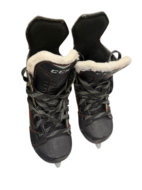 Vist Large View of Product Image Which is Used CCM JETSPEED Youth Hockey Skate Youth 10.0