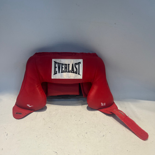 Vist Large View of Product Image Which is Used Everlast Boxing Headgear Red